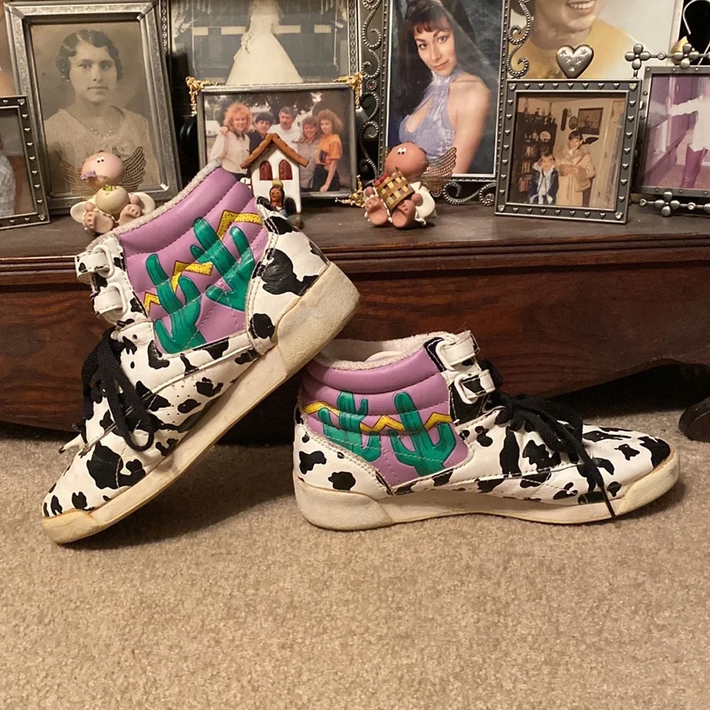 Vintage Reebok Desert Cow Pattern - Picture 3 of 8